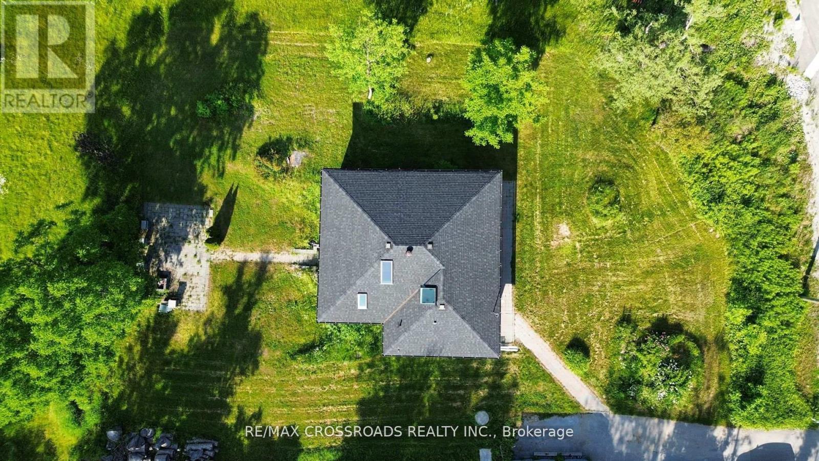 new windows and doors - 7118 Yonge Street, Innisfil, ON - Outdoor