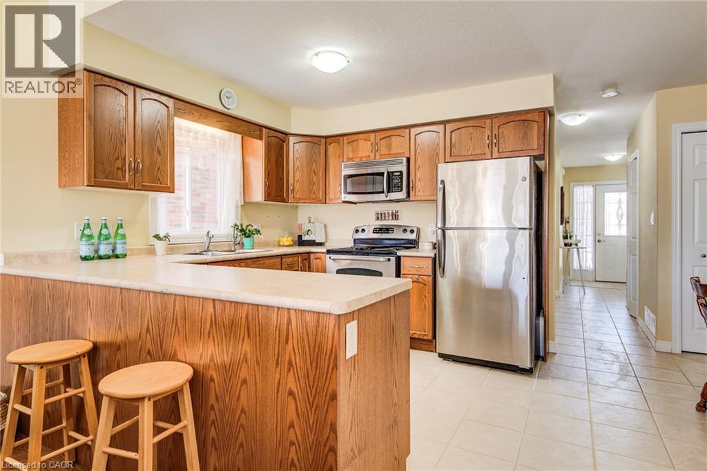 36 Washburn Drive, Guelph, ON - Indoor Photo Showing Kitchen