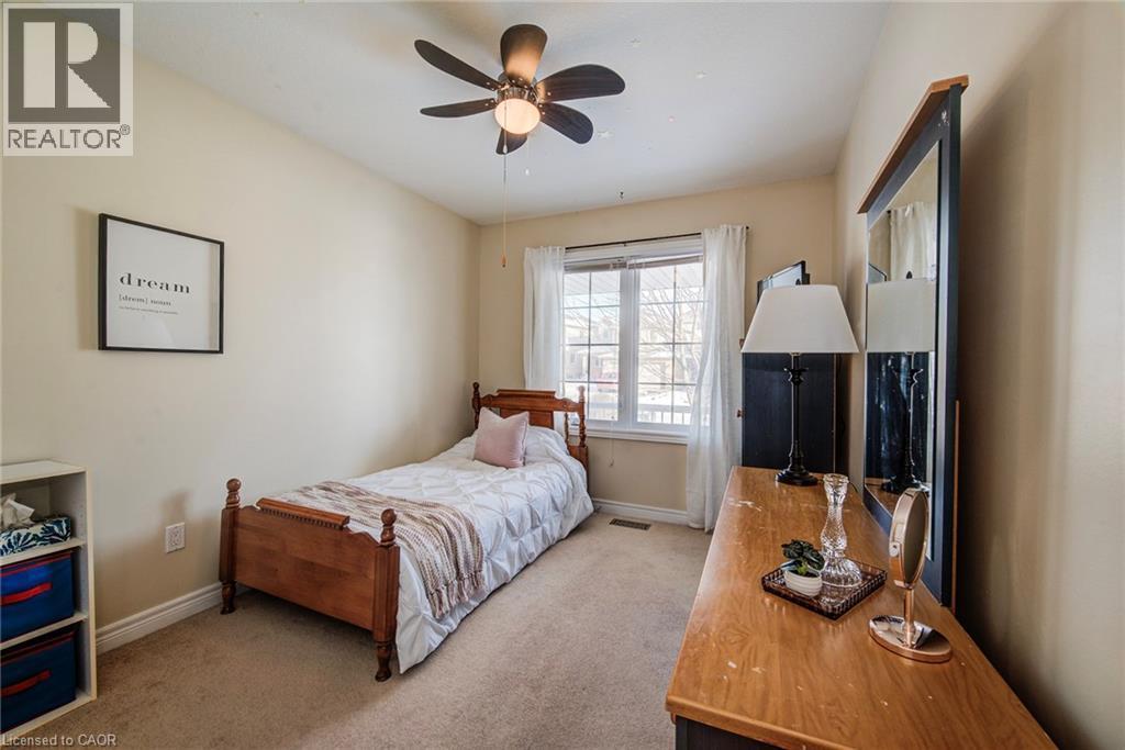 36 Washburn Drive, Guelph, ON - Indoor Photo Showing Bedroom