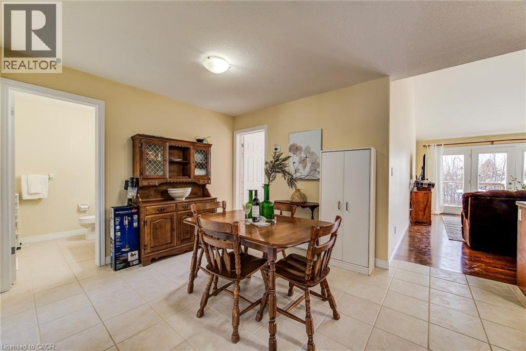 36 Washburn Drive, Guelph, ON - Indoor Photo Showing Dining Room