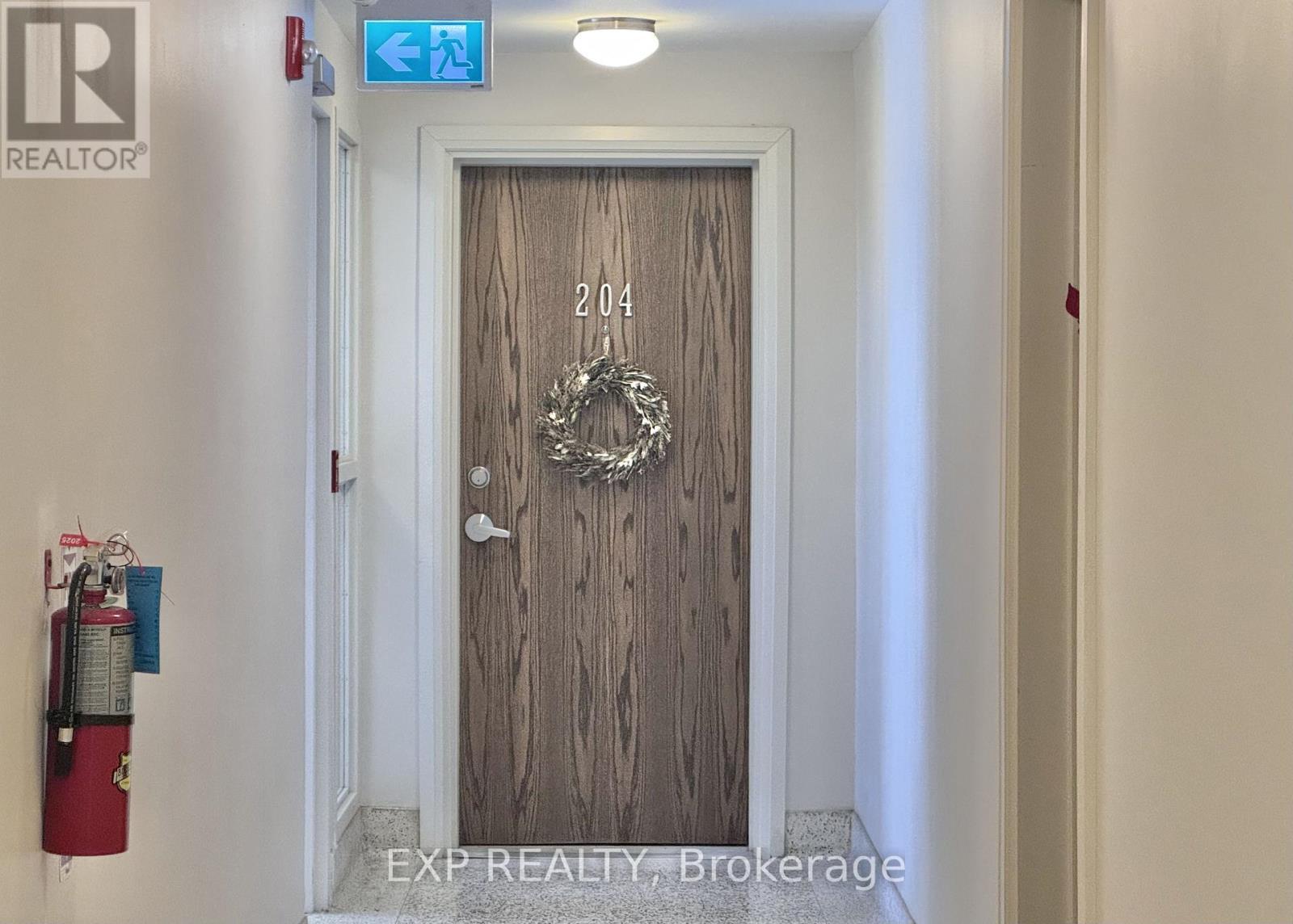 204 - 5 Paisley Boulevard E, Mississauga, ON