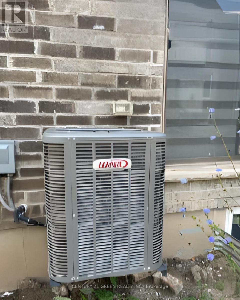 3943 Koenig Road, Burlington, ON