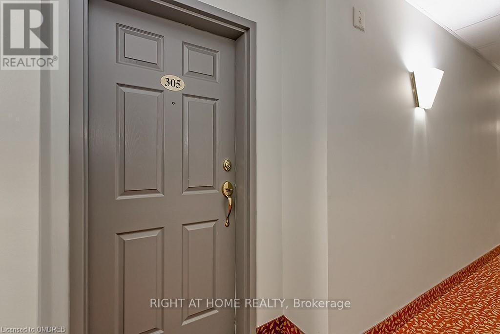305 - 391 Plains Road E, Burlington, ON - Indoor Photo Showing Other Room