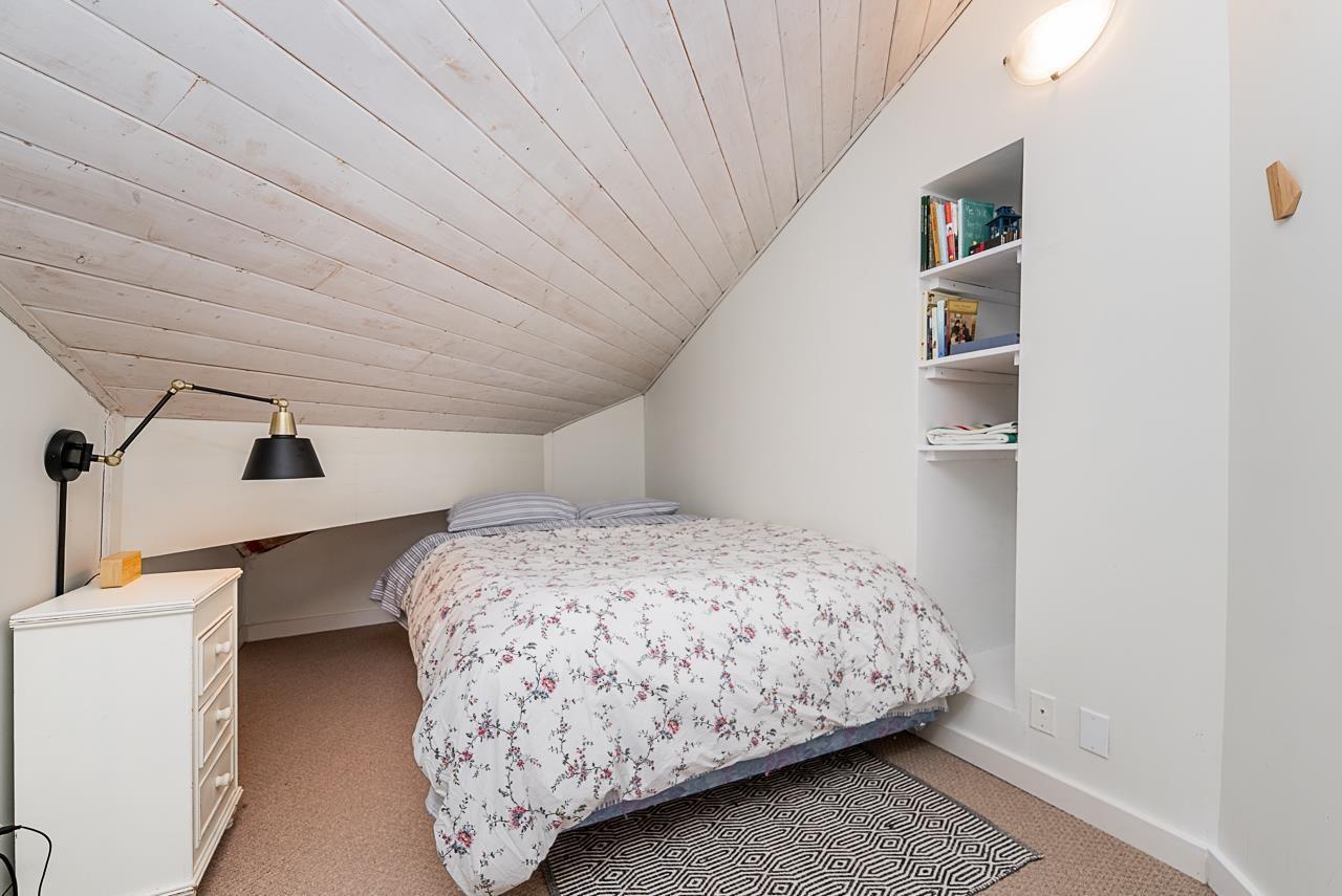 20806 Sakwi Creek Road, Mission, BC - Indoor Photo Showing Bedroom