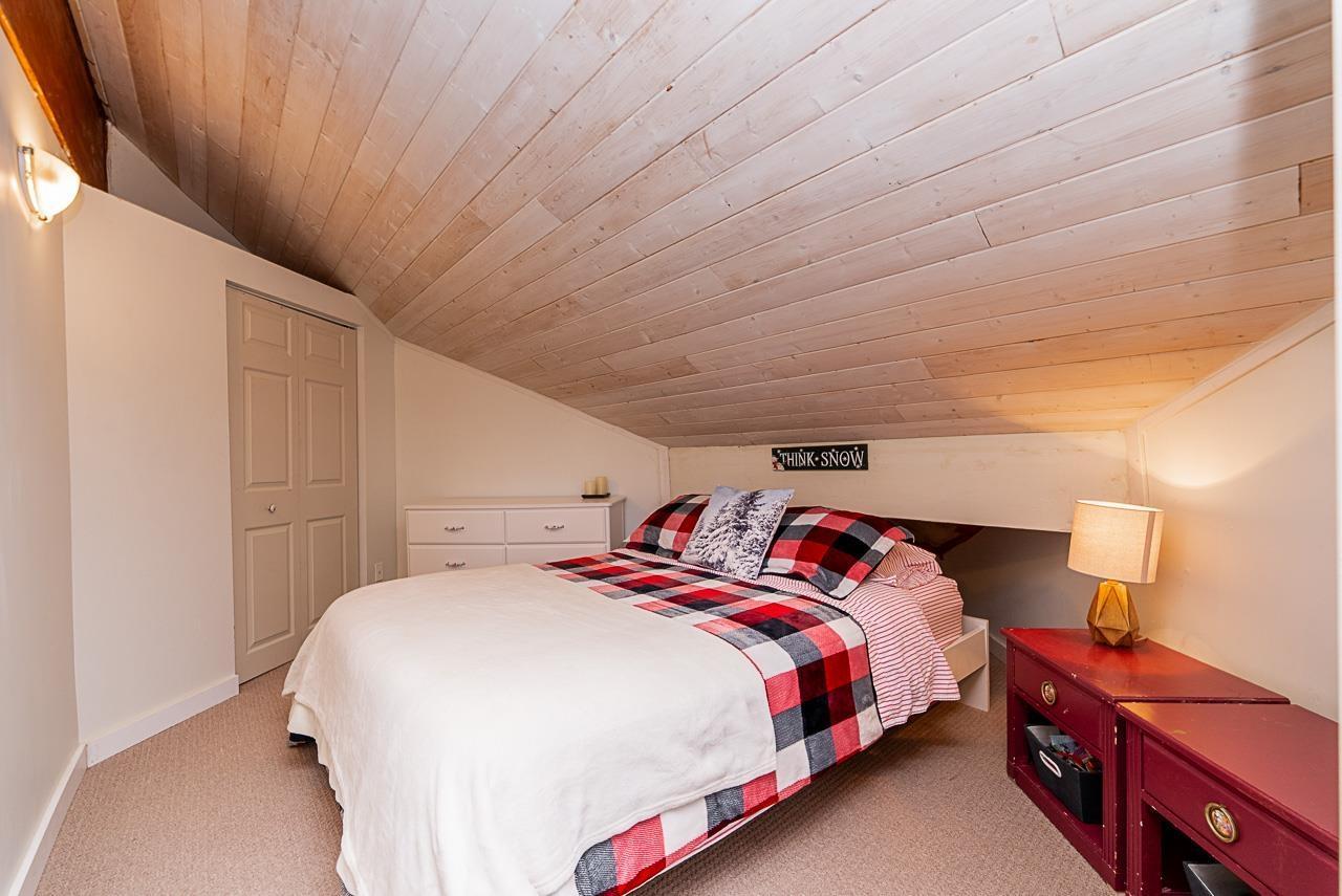 20806 Sakwi Creek Road, Mission, BC - Indoor Photo Showing Bedroom