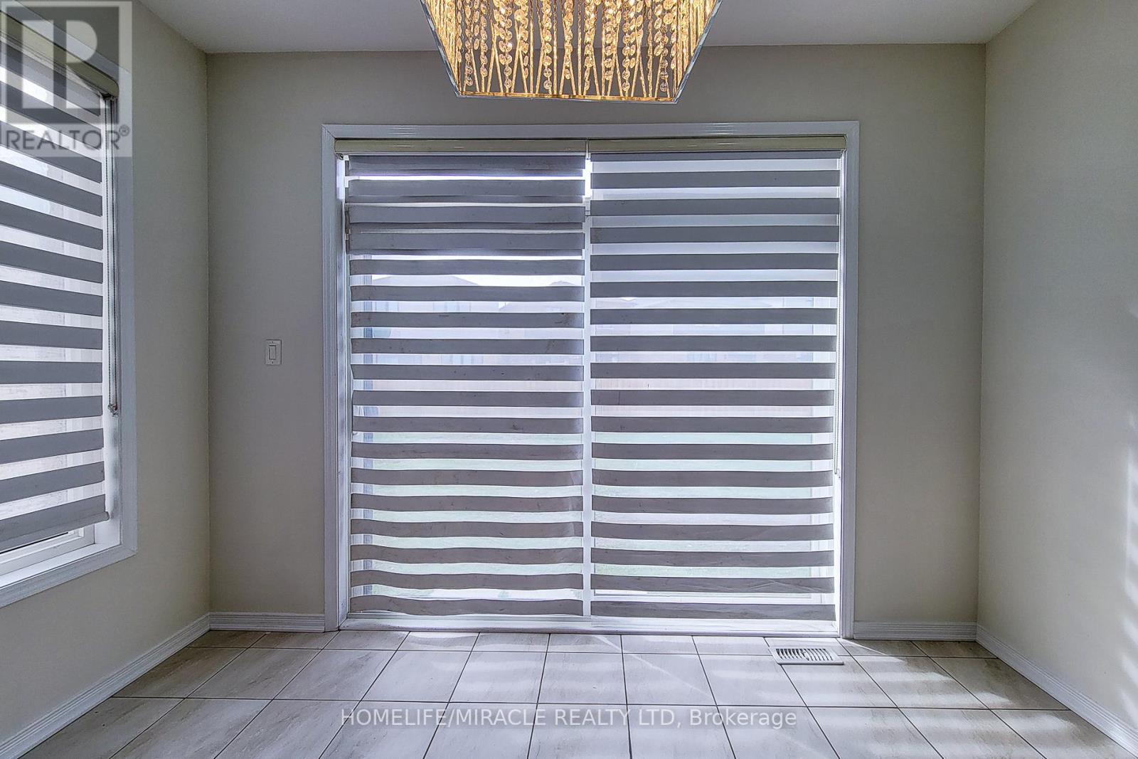 63 Magdalena Street, Hamilton, ON - Indoor Photo Showing Other Room