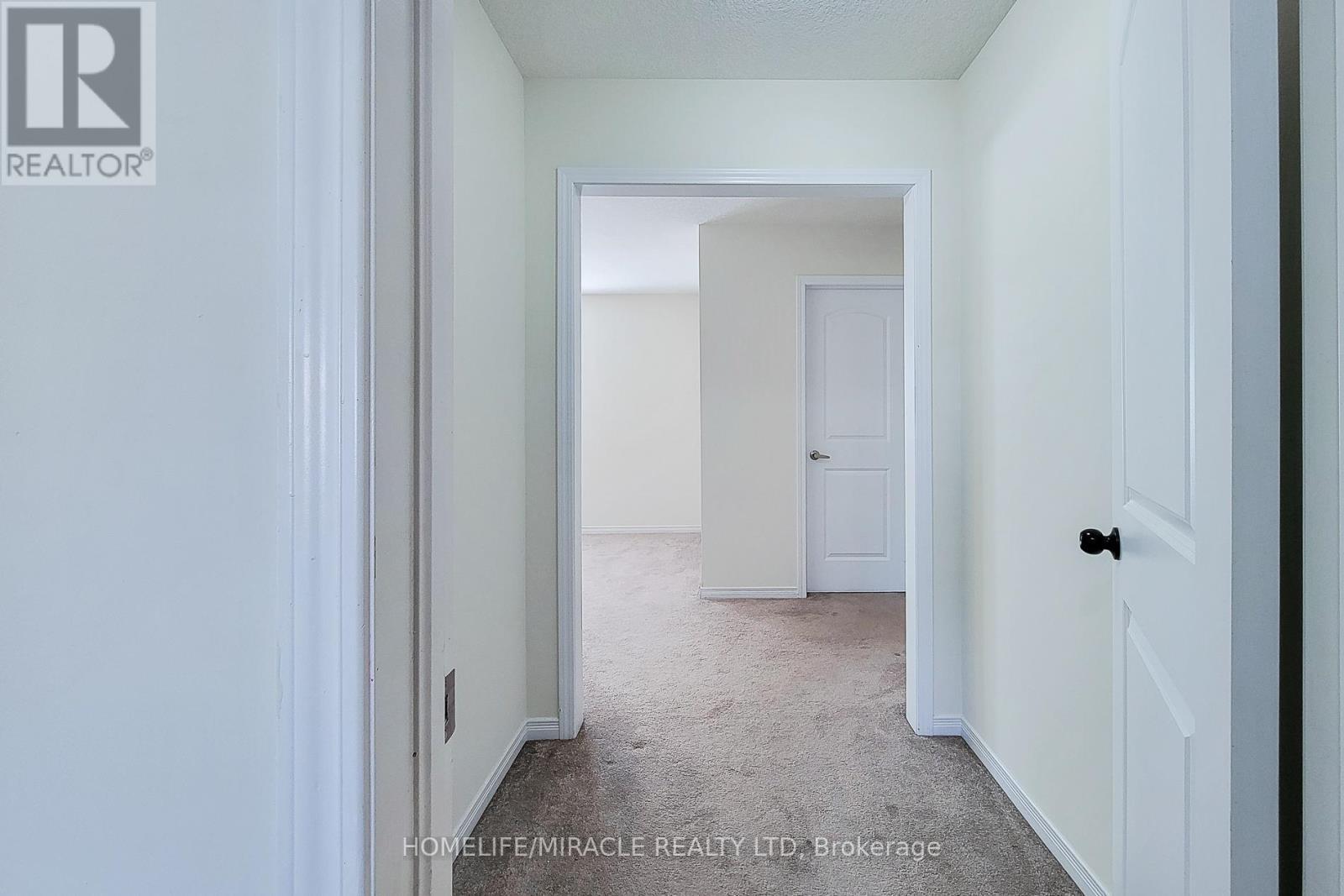 63 Magdalena Street, Hamilton, ON - Indoor Photo Showing Other Room