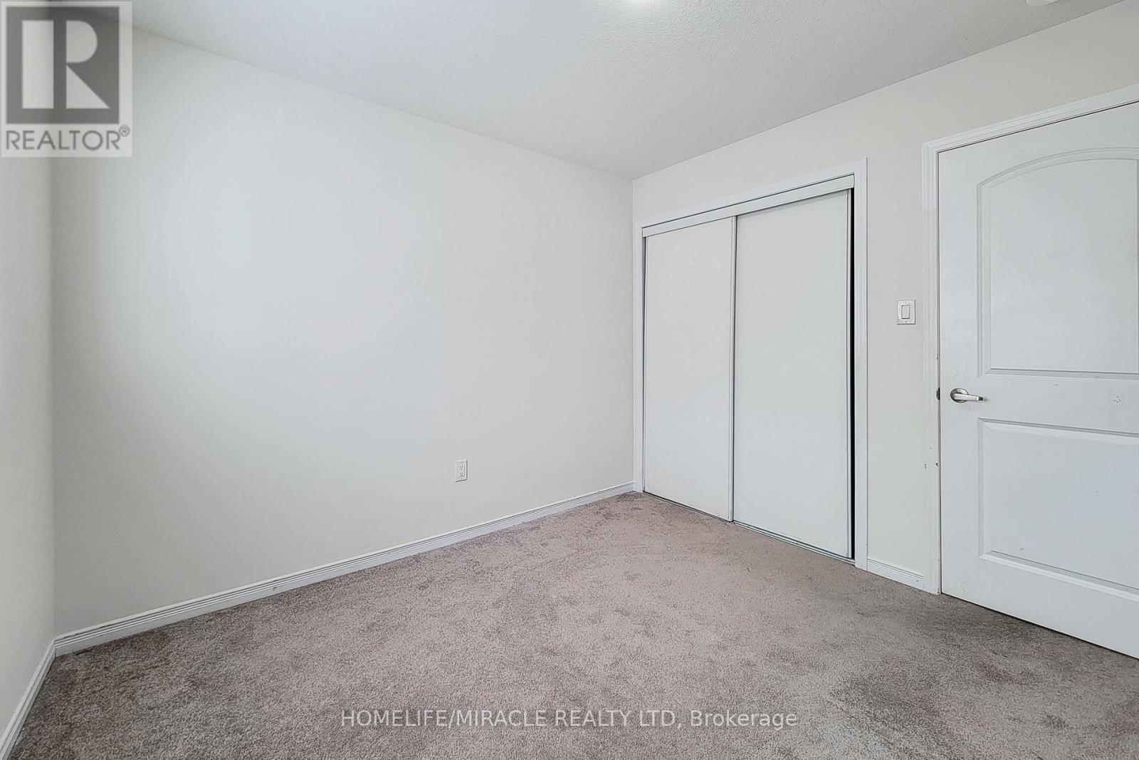 63 Magdalena Street, Hamilton, ON - Indoor Photo Showing Other Room