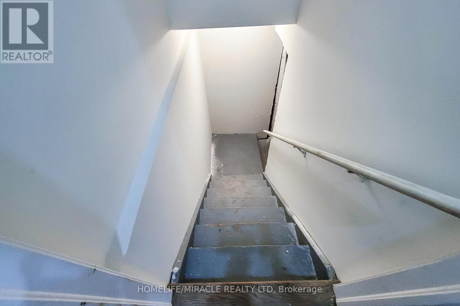 63 Magdalena Street, Hamilton, ON - Indoor Photo Showing Other Room