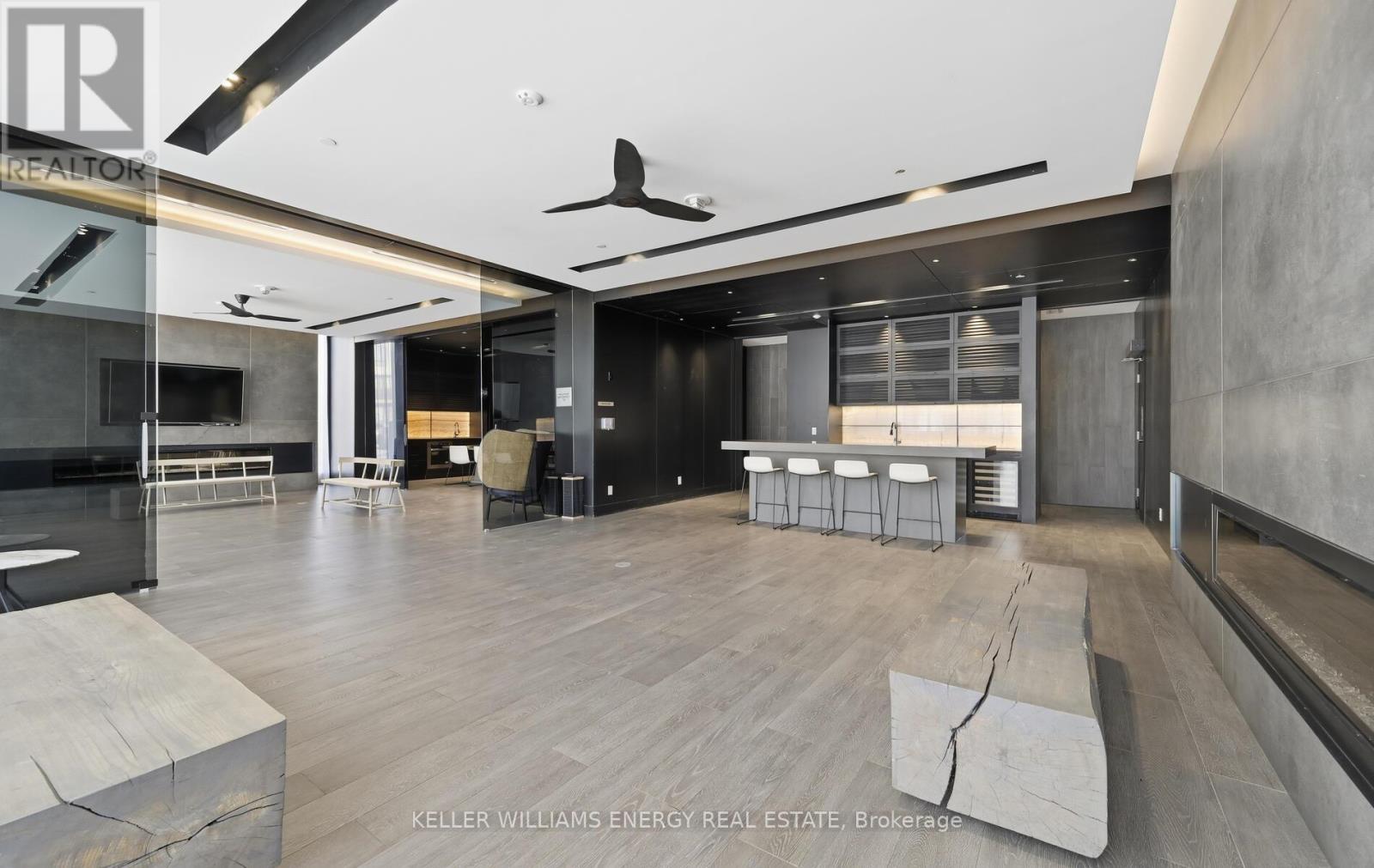 504 - 1255 Bayly Street, Pickering (Bay Ridges), ON