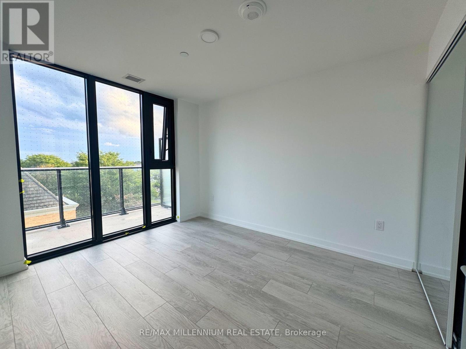 419 - 801 The Queens Way, Toronto, ON - Indoor Photo Showing Other Room