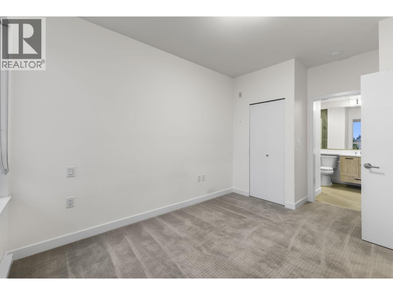 510 7579 16Th Street, Burnaby, BC - Indoor Photo Showing Other Room