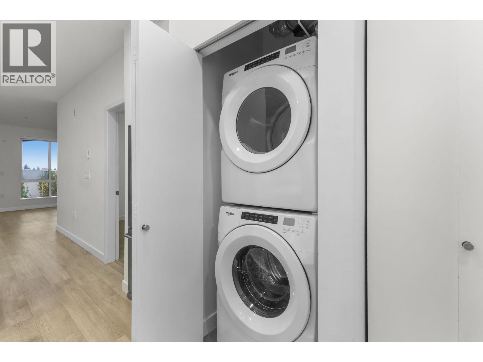 510 7579 16Th Street, Burnaby, BC - Indoor Photo Showing Laundry Room