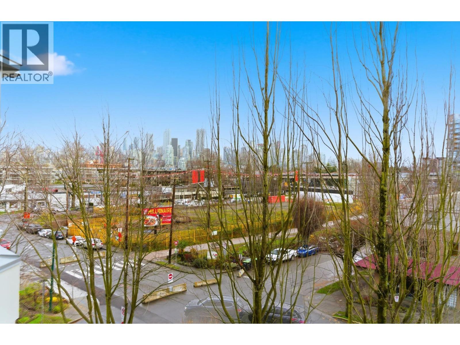 408 2201 Pine Street, Vancouver, BC - Outdoor