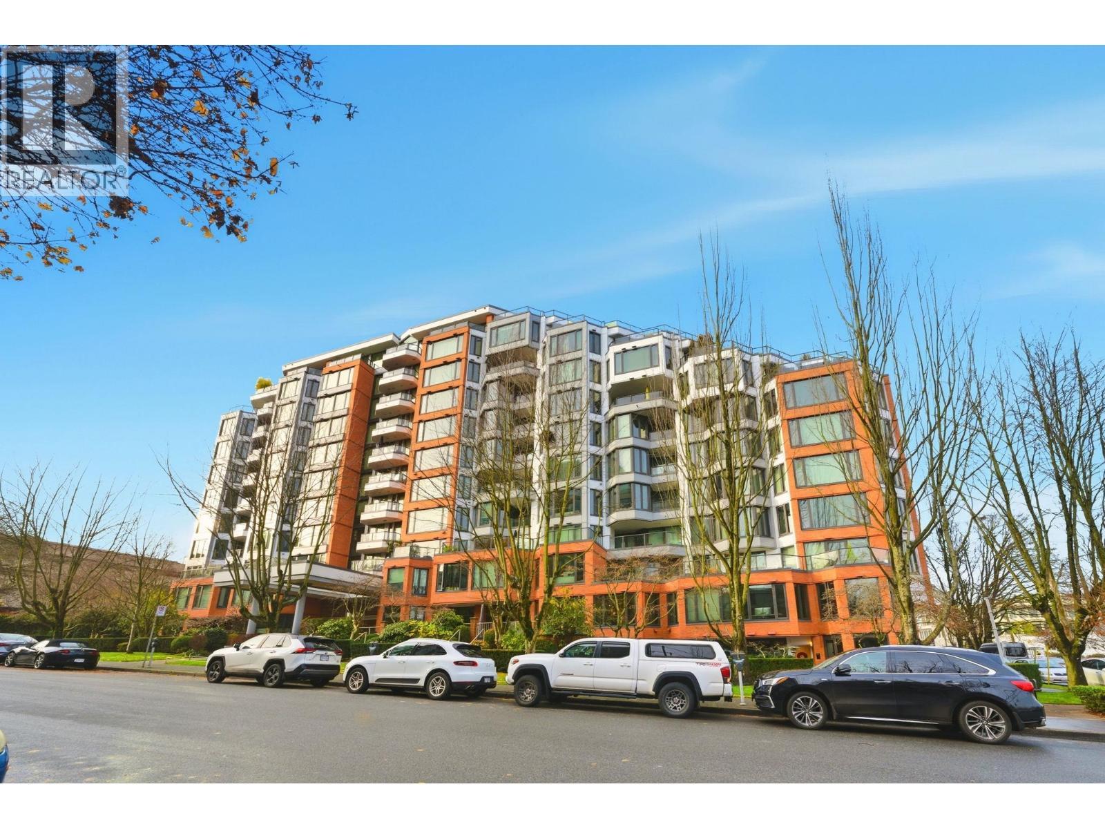 408 2201 Pine Street, Vancouver, BC - Outdoor With Facade