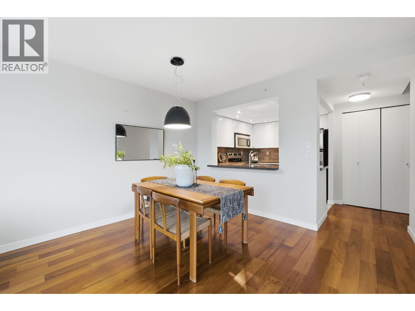 408 2201 Pine Street, Vancouver, BC - Indoor Photo Showing Dining Room