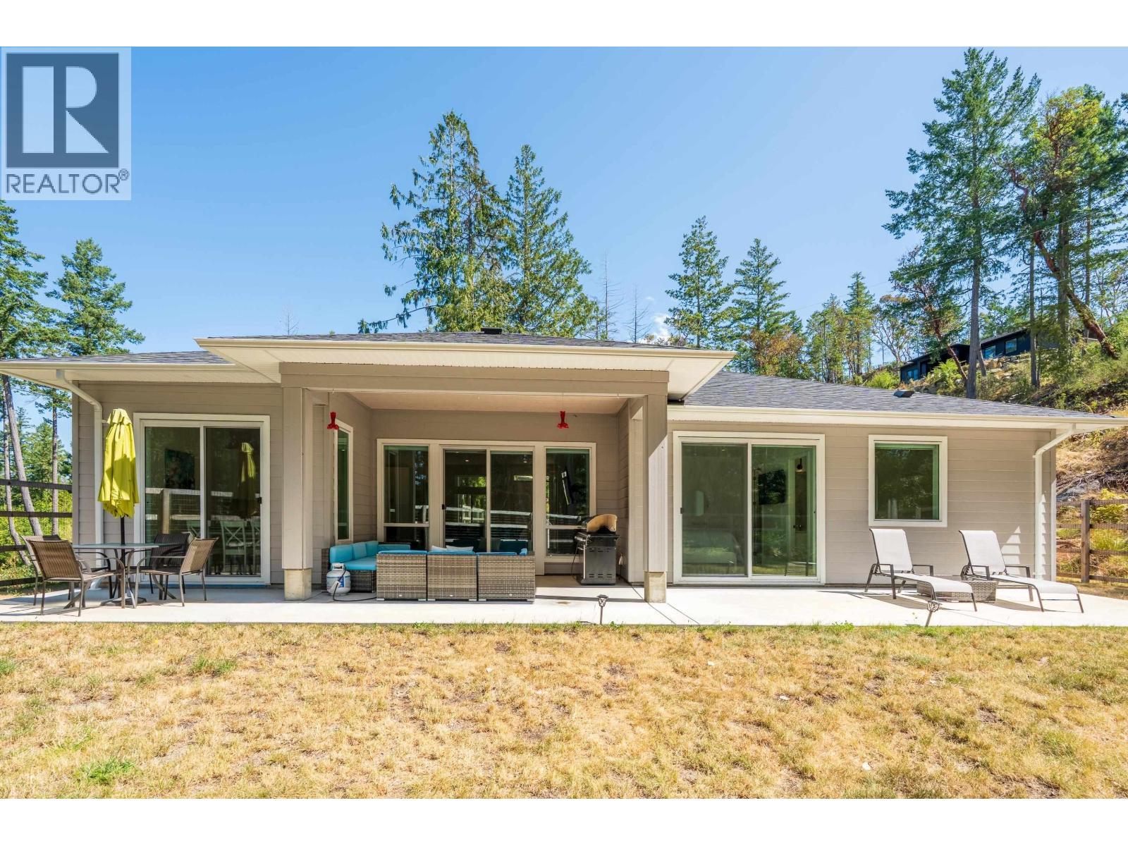 11120 Sunshine Coast Highway, Pender Harbour, BC - Outdoor With Deck Patio Veranda