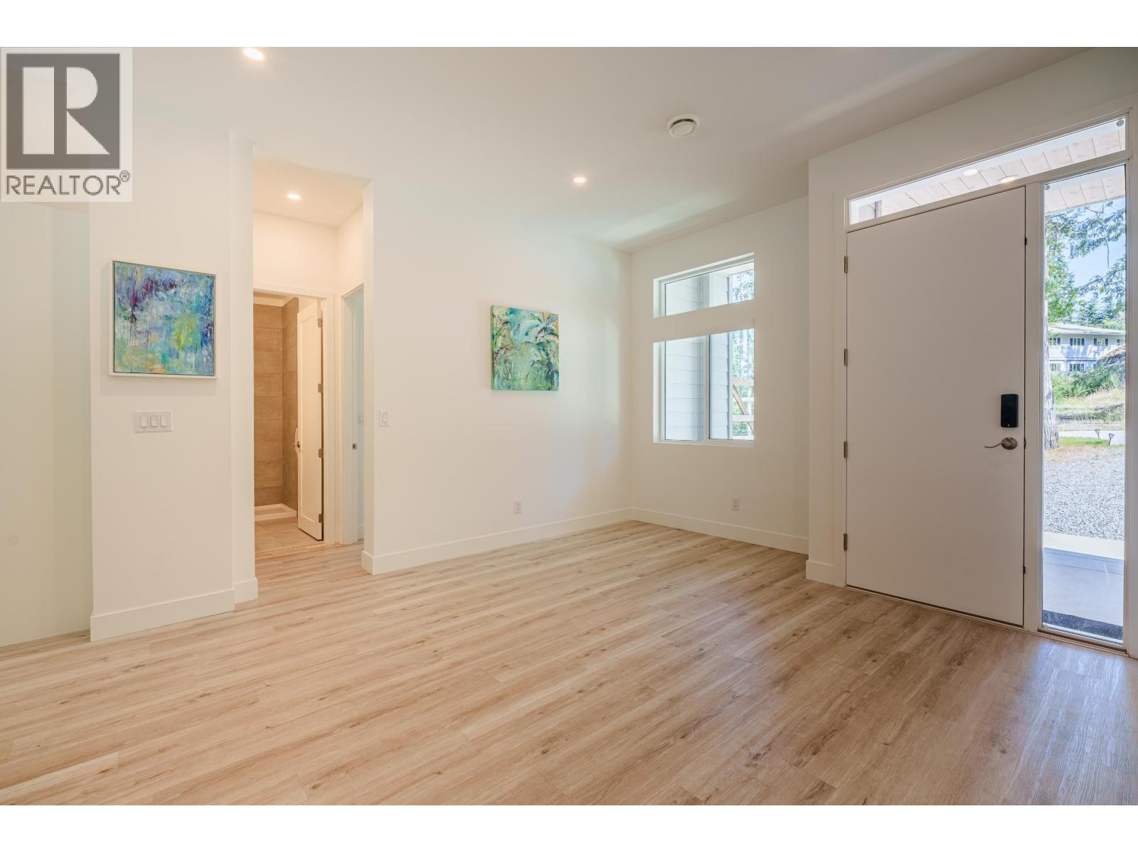 11120 Sunshine Coast Highway, Pender Harbour, BC - Indoor Photo Showing Other Room