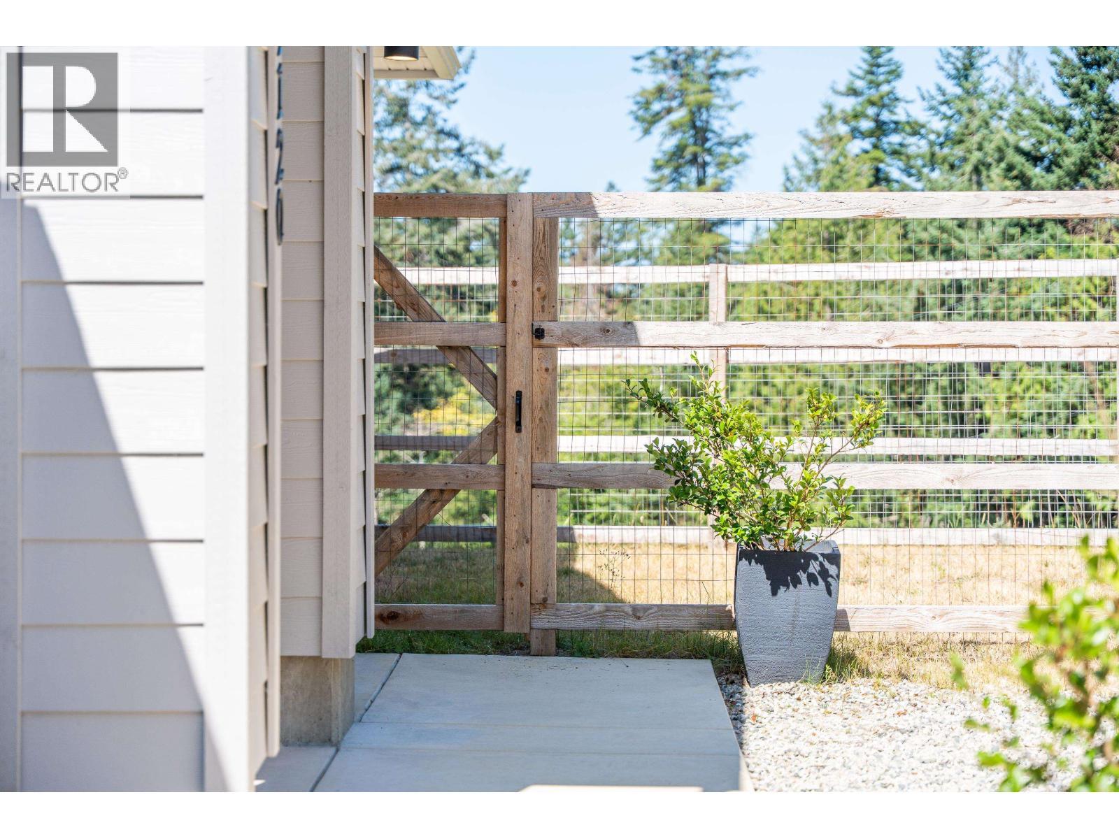 11120 Sunshine Coast Highway, Pender Harbour, BC - Outdoor