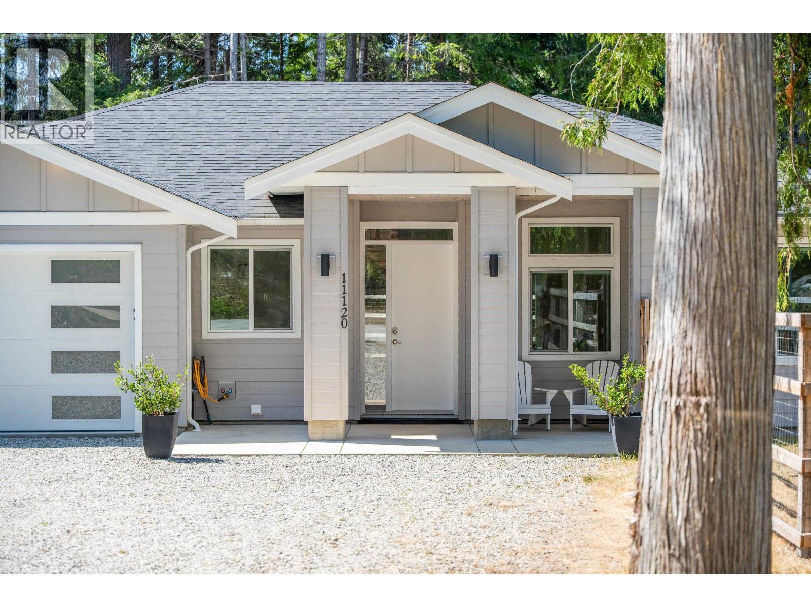 11120 Sunshine Coast Highway, Pender Harbour, BC - Outdoor