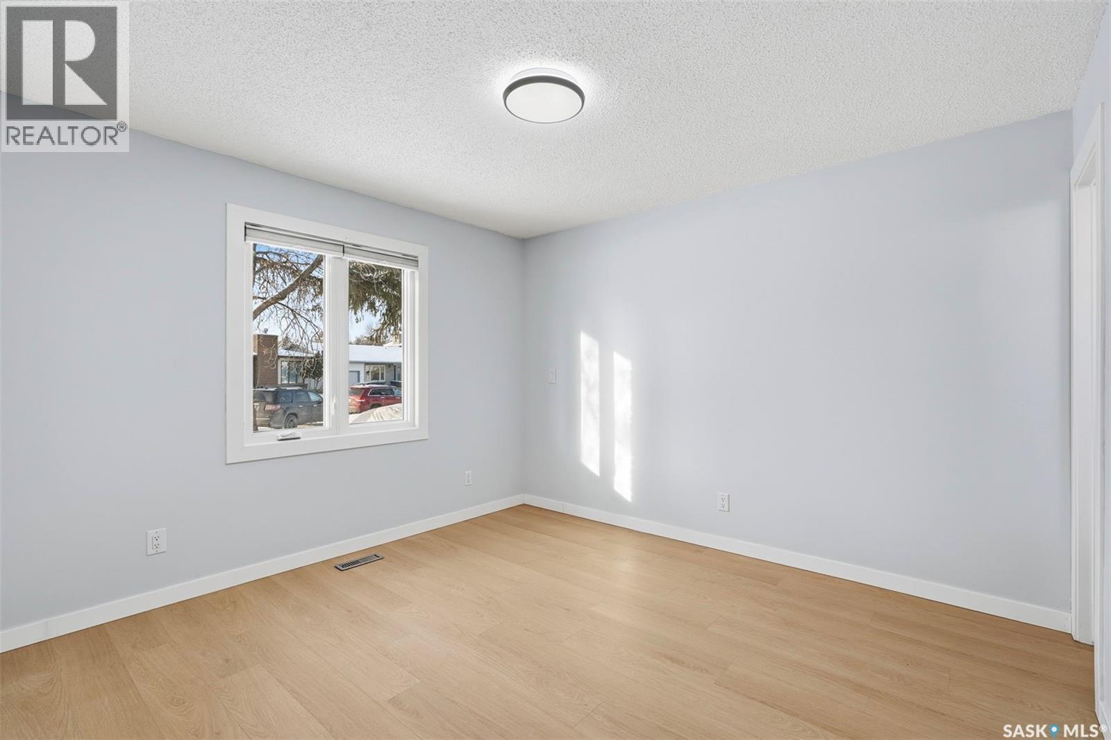 19 Barr Place, Saskatoon, SK - Indoor Photo Showing Other Room