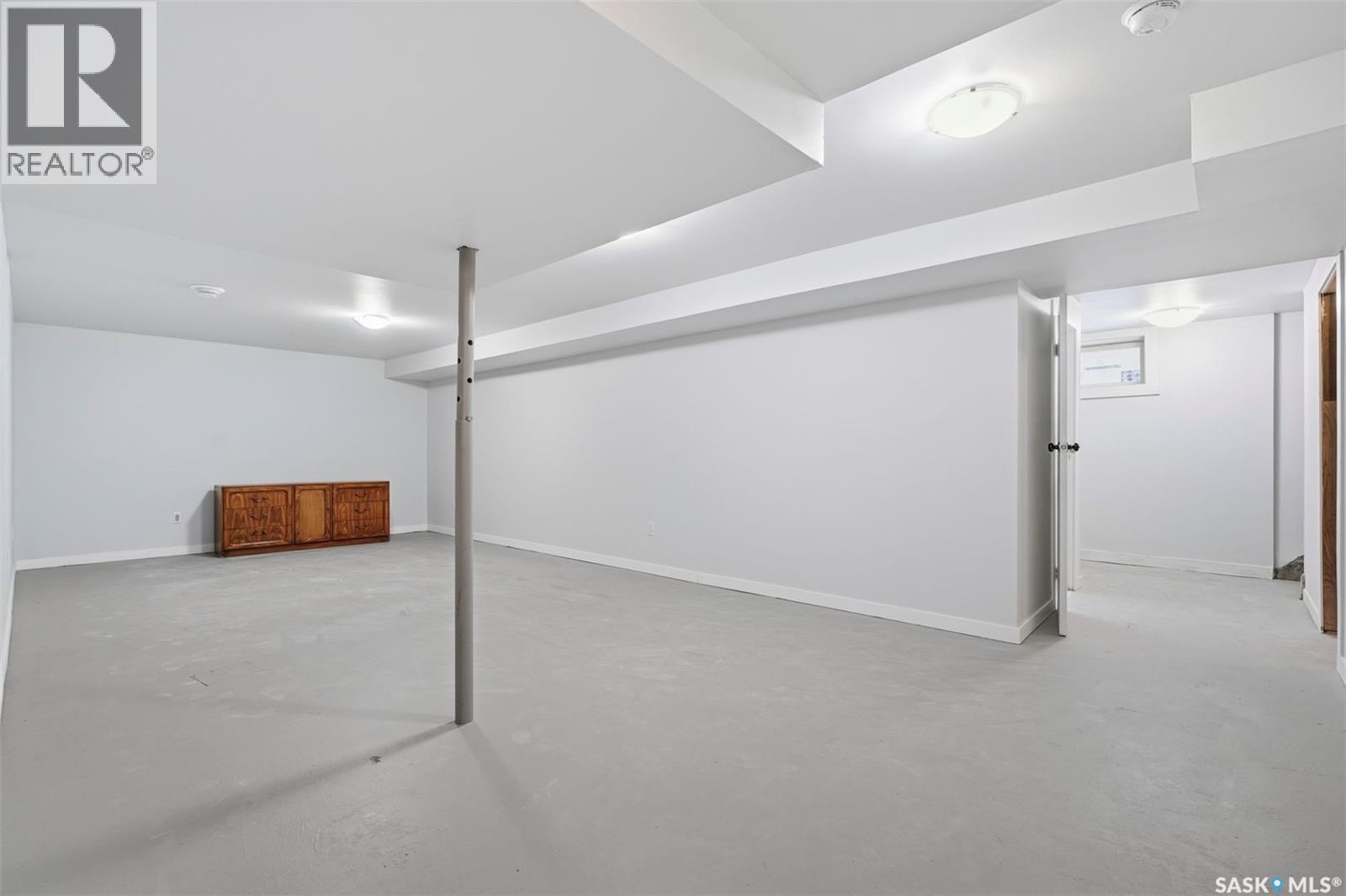 19 Barr Place, Saskatoon, SK - Indoor