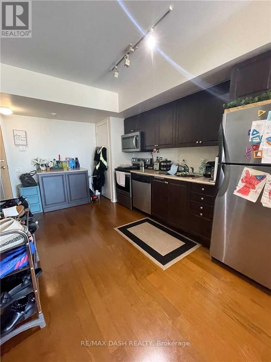 811 - 1040 The Queens Way, Toronto, ON