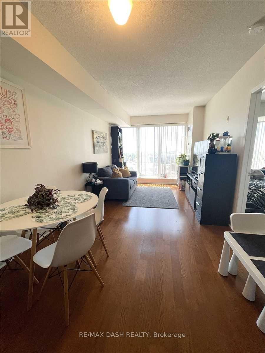 811 - 1040 The Queens Way, Toronto, ON - Indoor