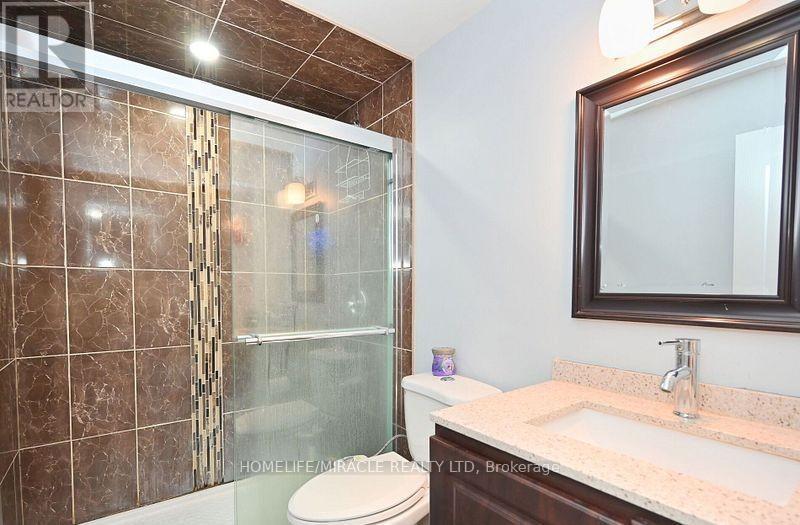 13 Galveston Crescent, Brampton, ON - Indoor Photo Showing Bathroom