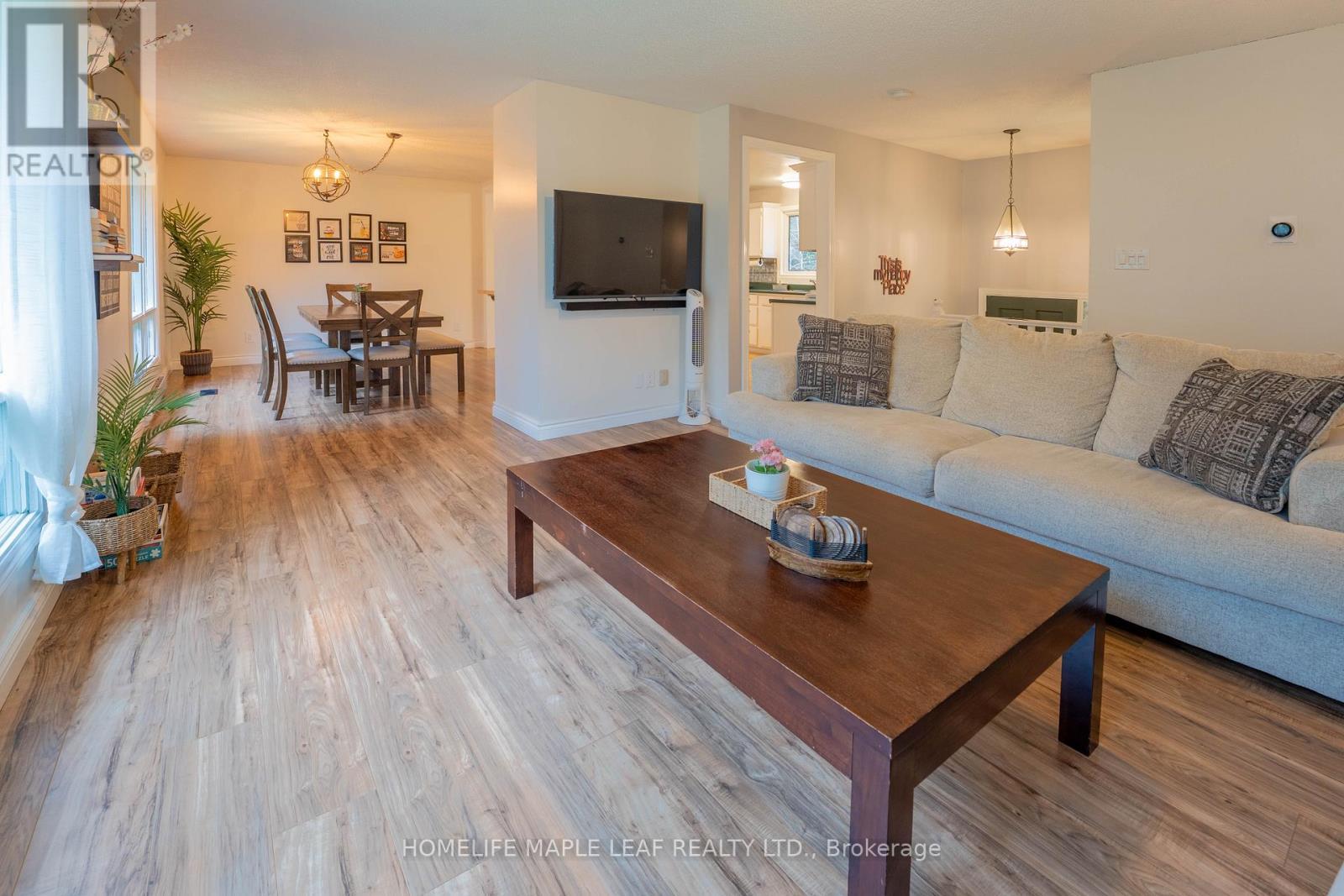 1507 Muskoka 117 Road, Bracebridge, ON