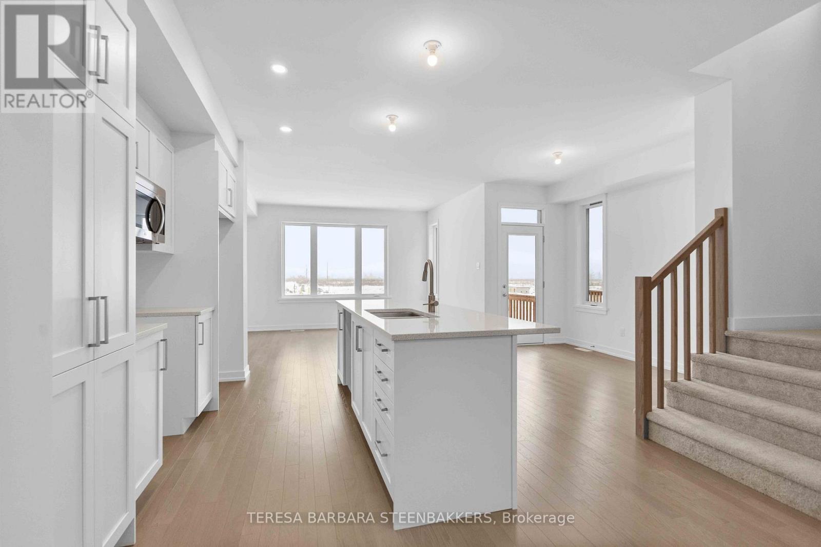 1063 Acoustic Way, Ottawa, ON - Indoor Photo Showing Other Room