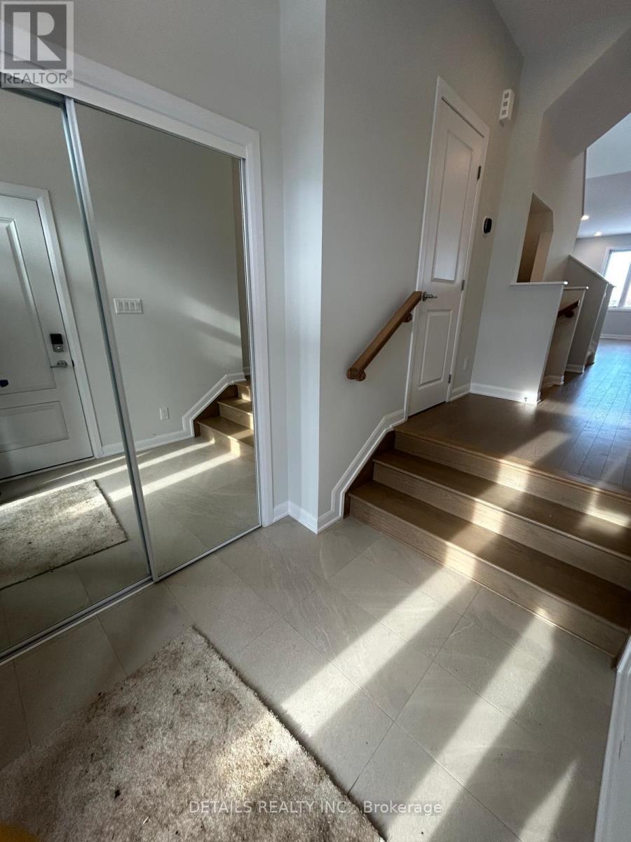 Foyer - 746 Fairline Row, Ottawa, ON - Indoor Photo Showing Other Room