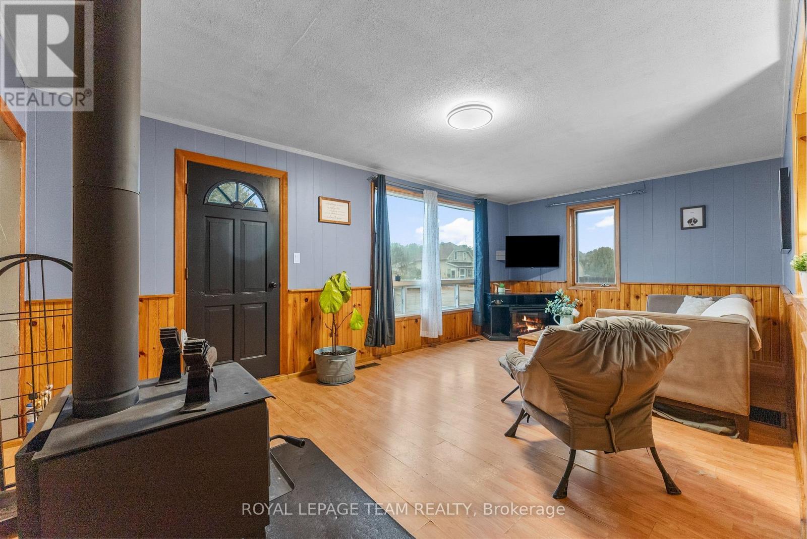 21 Philip Street, Madawaska Valley, ON - Indoor With Fireplace