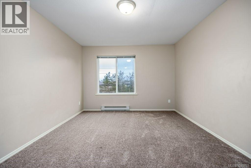 211 130 Back Rd, Courtenay, BC - Indoor Photo Showing Other Room