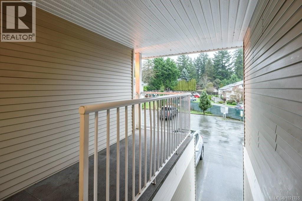 211 130 Back Rd, Courtenay, BC - Outdoor With Exterior