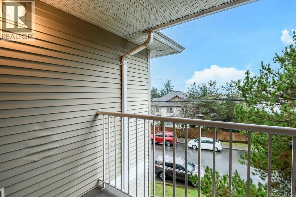 211 130 Back Rd, Courtenay, BC - Outdoor With Balcony With Exterior