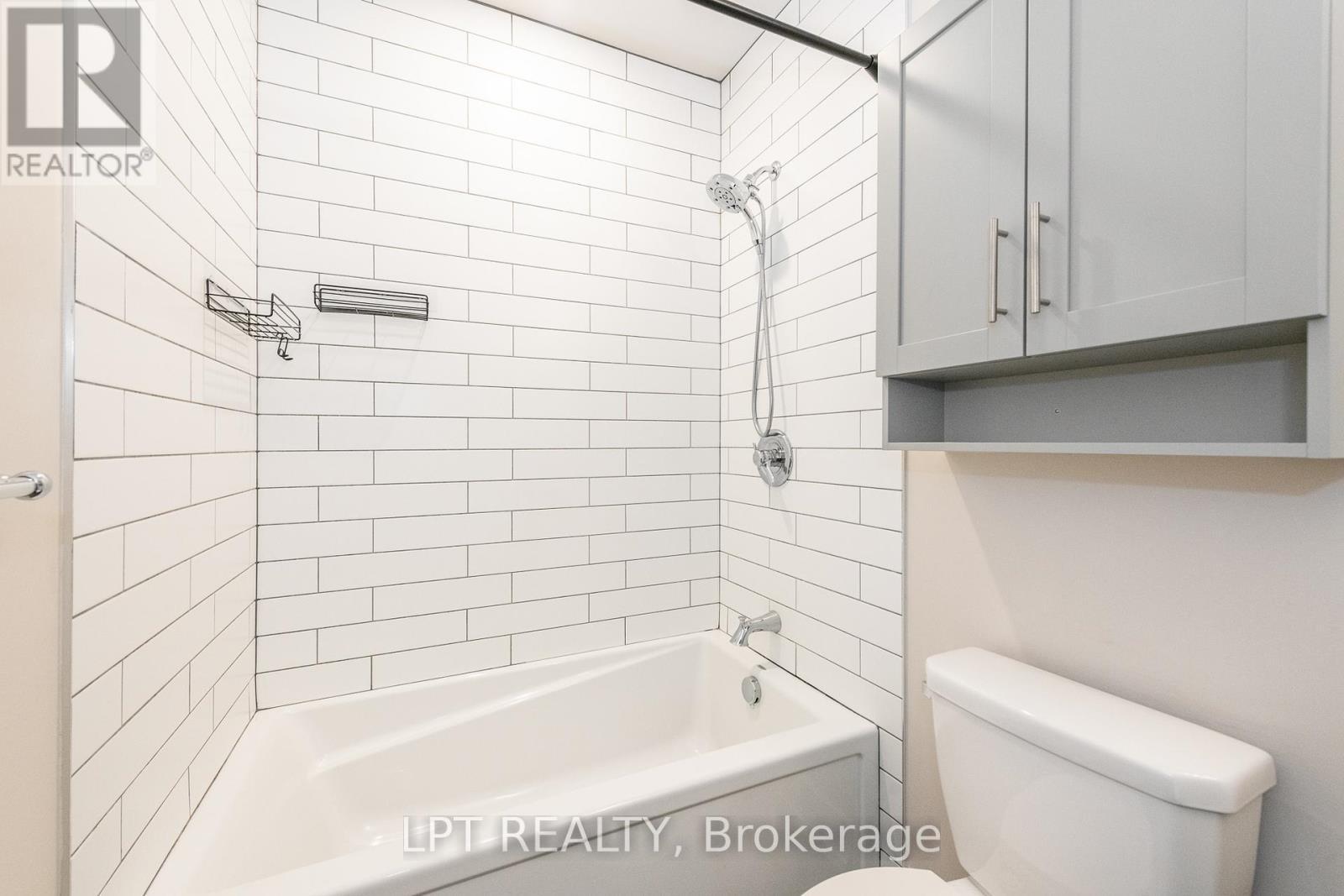 10 - 57 Bergeron Private, Ottawa, ON - Indoor Photo Showing Bathroom