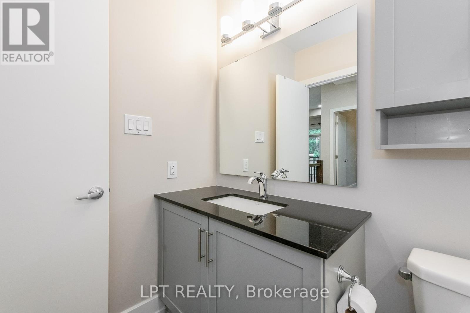 10 - 57 Bergeron Private, Ottawa, ON - Indoor Photo Showing Bathroom