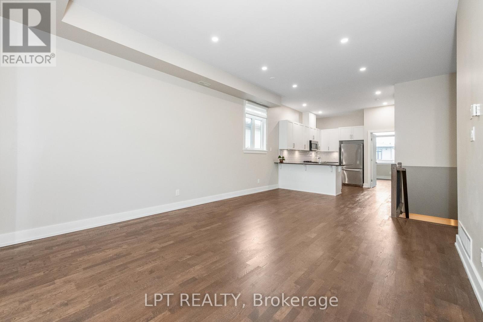 10 - 57 Bergeron Private, Ottawa, ON - Indoor
