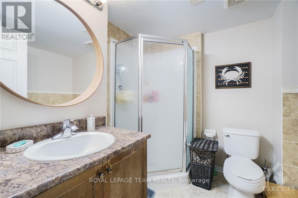 512 Reardon Private N, Ottawa, ON - Indoor Photo Showing Bathroom