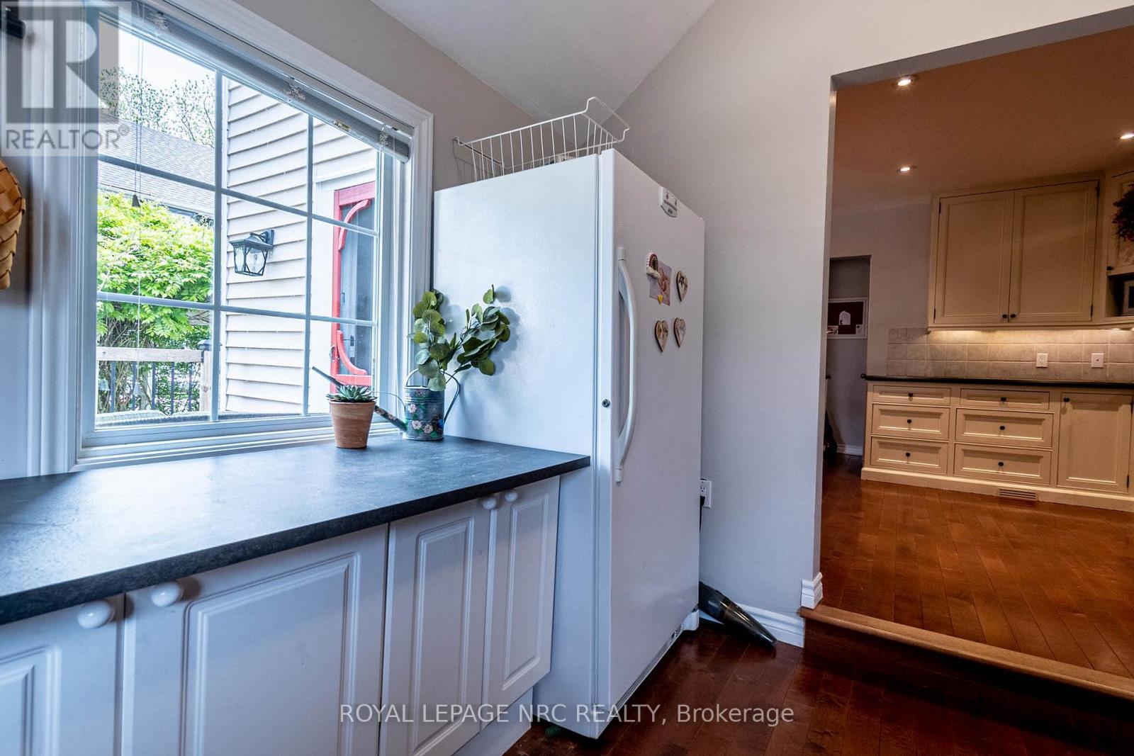 13 Violet Street, St. Catharines (Grapeview), ON