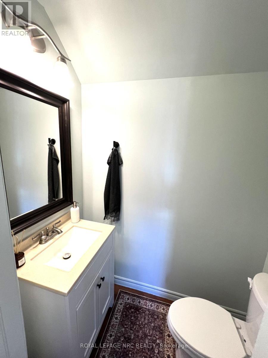 13 Violet Street, St. Catharines (Grapeview), ON