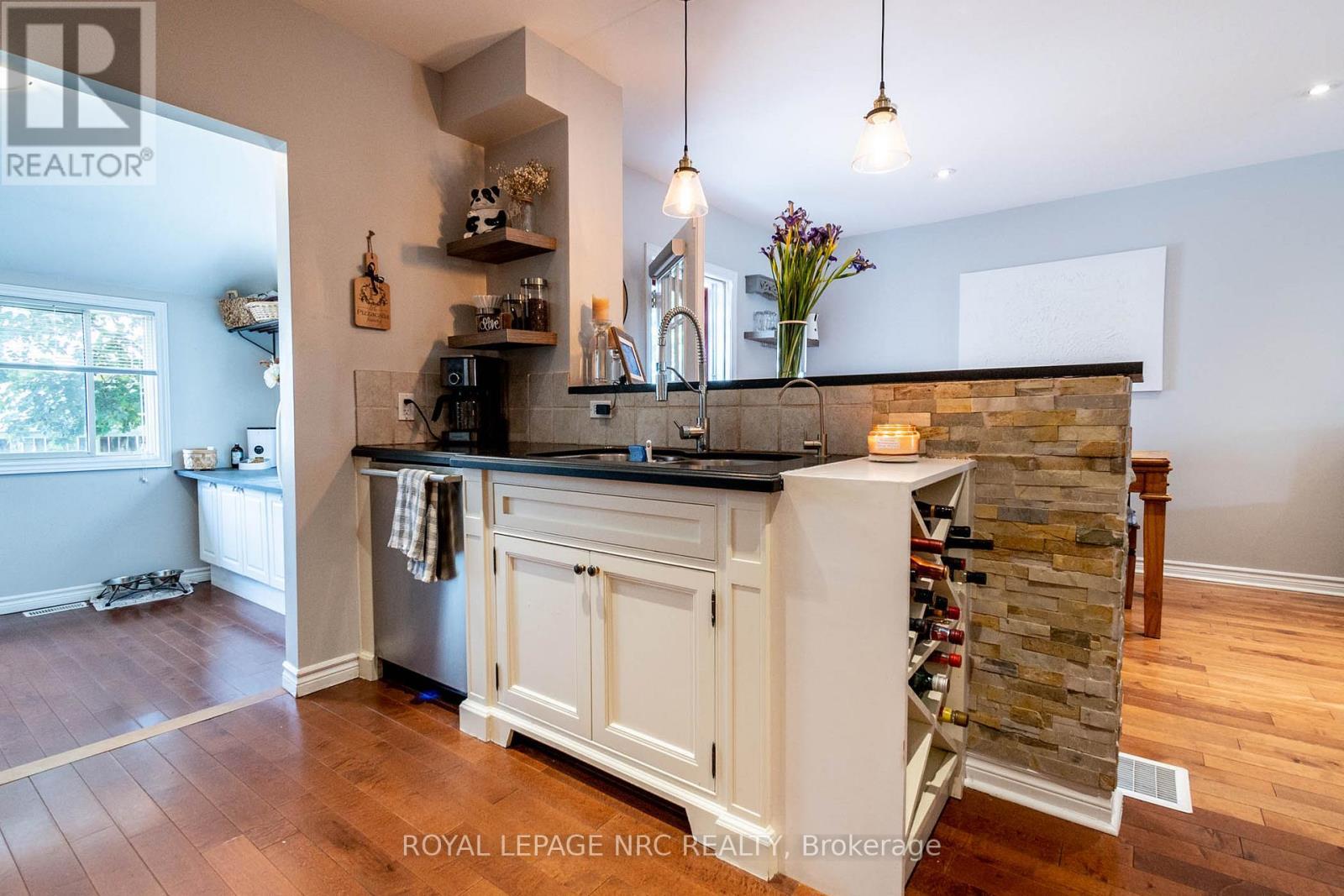 13 Violet Street, St. Catharines (Grapeview), ON