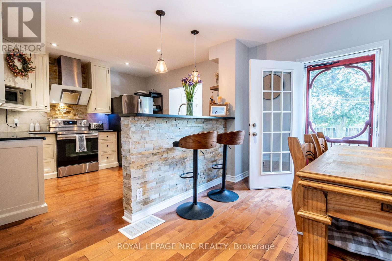 13 Violet Street, St. Catharines (Grapeview), ON