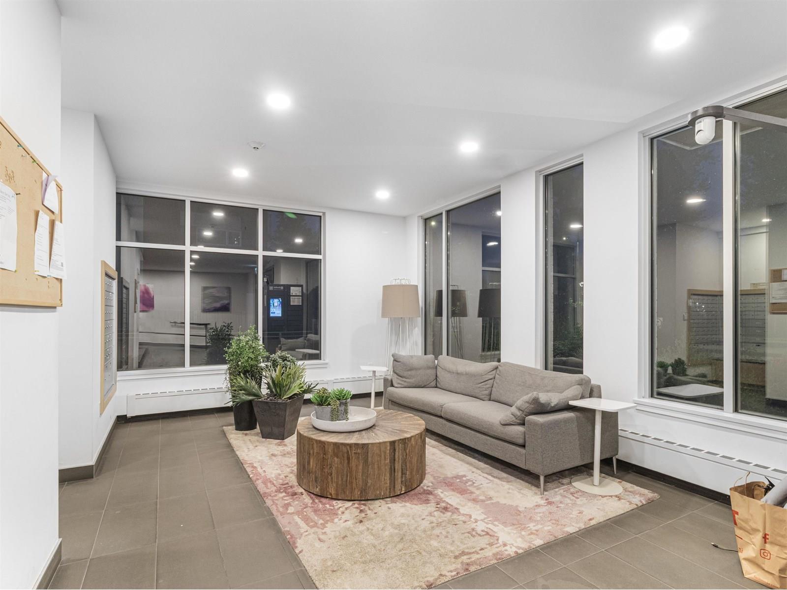 626 13963 105 Boulevard, Surrey, BC - Indoor