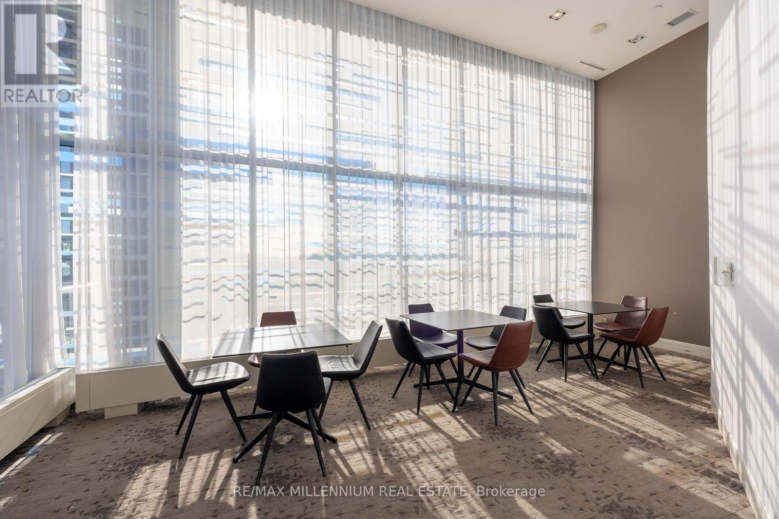 801 - 72 Esther Shiner Boulevard, Toronto, ON - Indoor