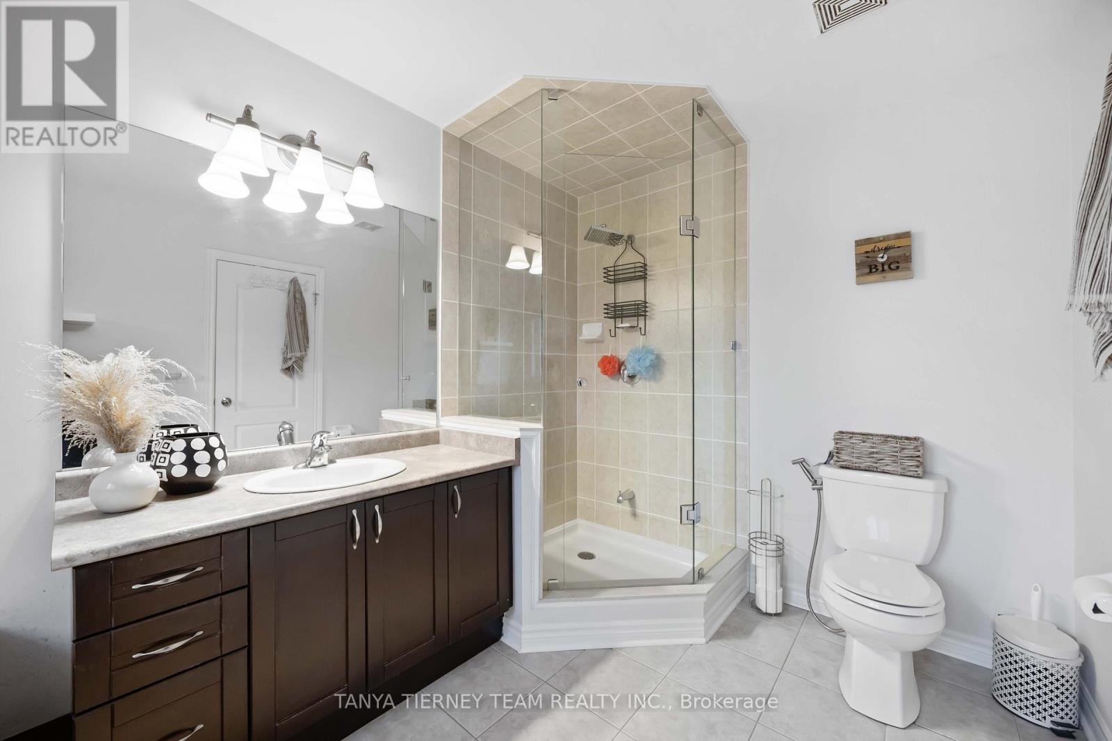 67 Florence Drive, Whitby, ON