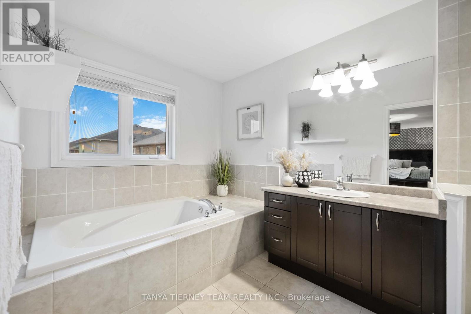 67 Florence Drive, Whitby, ON