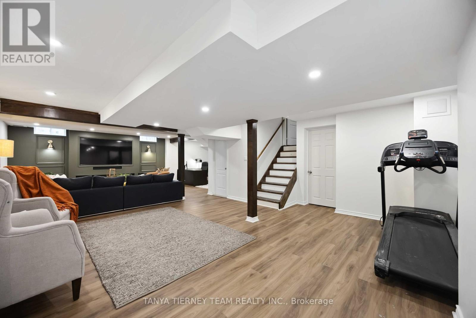 67 Florence Drive, Whitby, ON