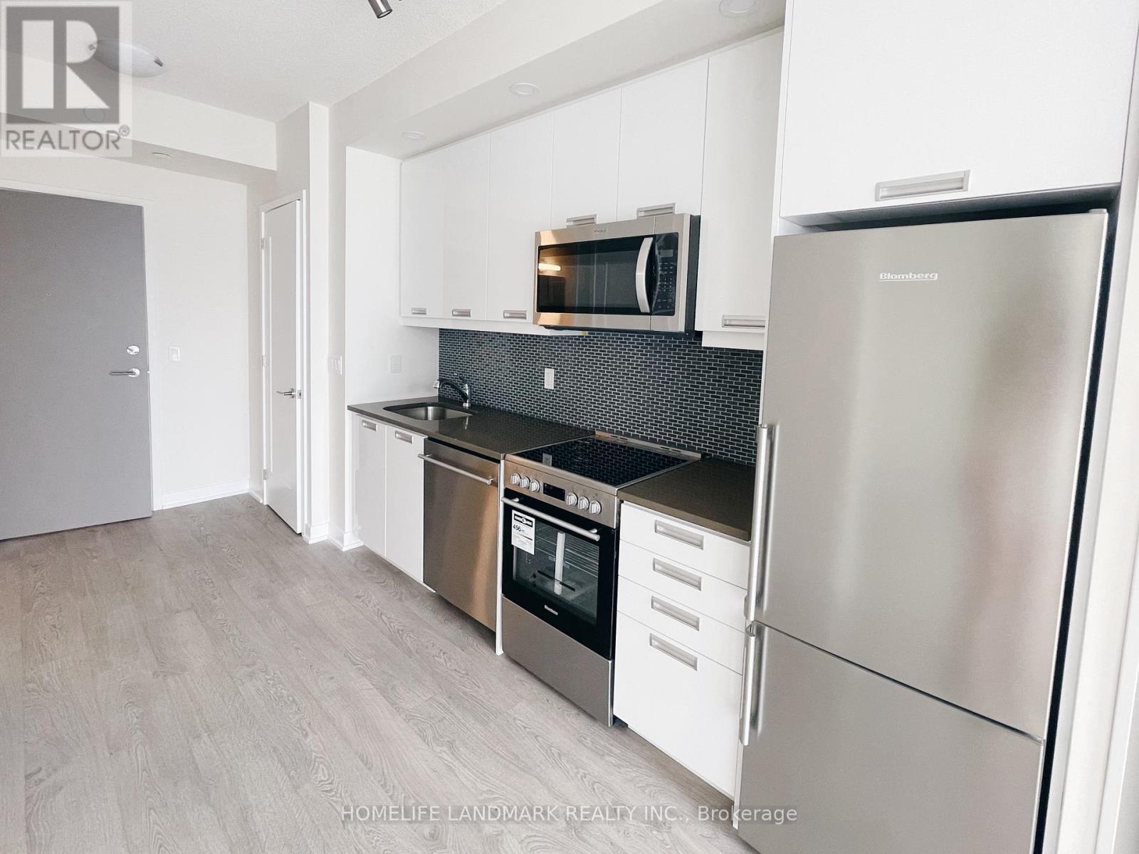 2703 - 99 John Street, Toronto, ON - Indoor Photo Showing Kitchen